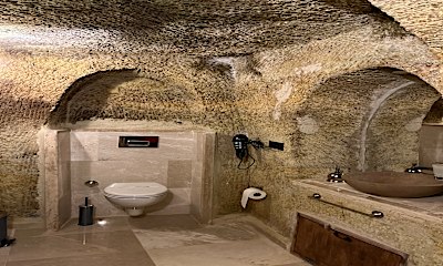 King Cave Suite(101)